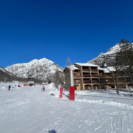 Au Pied Des Pistes - Station Familiale Apartman